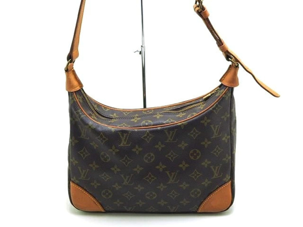 LOUIS VUITTON Shoulder Bag Boulogne Monogram